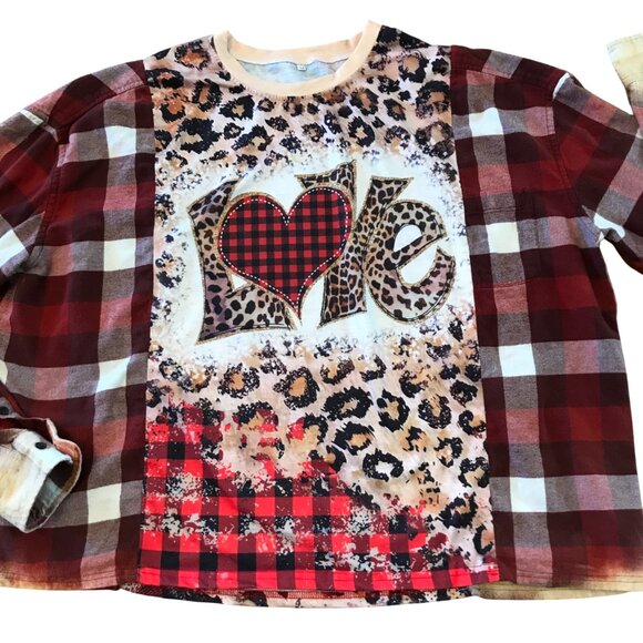 Reworked Flannel Shirt Plus Size: Upcycled Oversized Love Graphics Patchwork Tee - Picture 4 of 10
